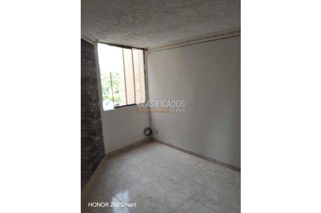 Apartamentos, Alquiler, Calimío - $800.000