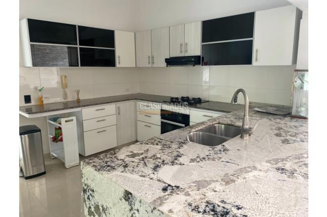 Casas, Venta, Ciudad Jardín - $2.100.000.000