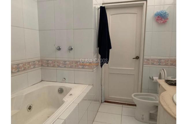 Casas, Venta, Santa Mónica Norte - $1.650.000.000
