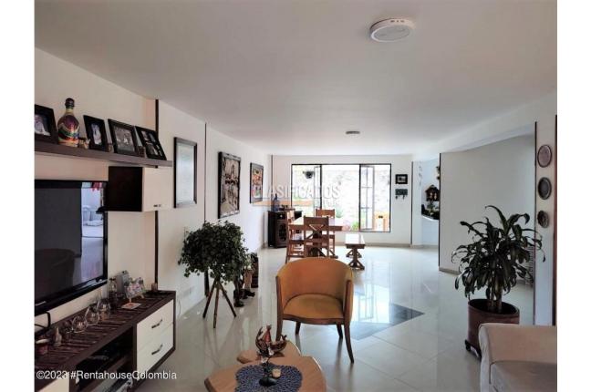Casas, Venta, Cota - $750.000.000
