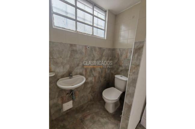 Locales y Bodegas, Alquiler, Bogotá - $800.000