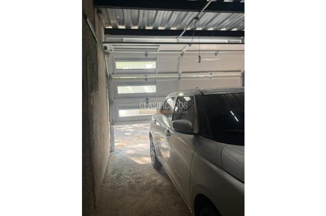 Casas, Venta en Campo Alegre