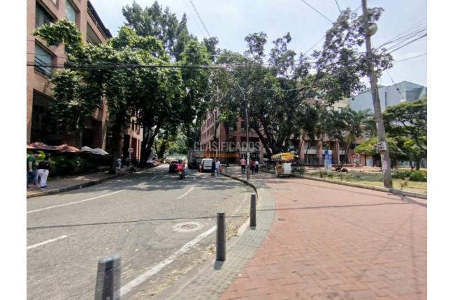 Oficinas y Consultorios, Alquiler, Granada - $670.000