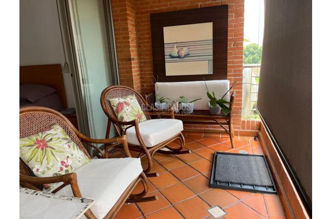 Apartamentos, Venta, Ed. Lomas de Menga - $550.000.000