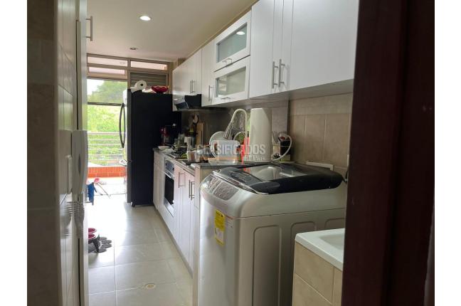 Apartamentos, Venta, Ed. Lomas de Menga - $550.000.000