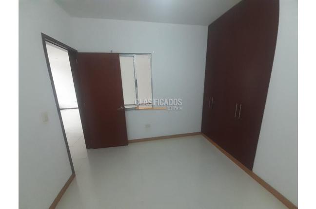 Apartamentos, Alquiler, El Bosque - $2.800.000