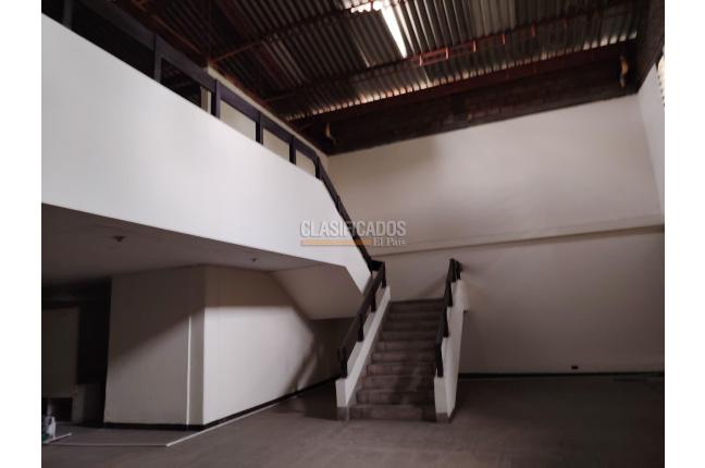 Locales y Bodegas, Venta, El Hoyo - $2.600.000.000