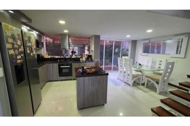 Casas, Venta, Caney - $700.000.000