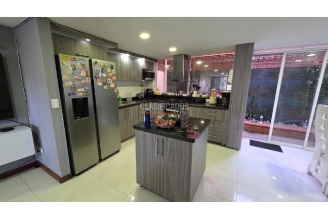 Casas, Venta, Caney - $700.000.000