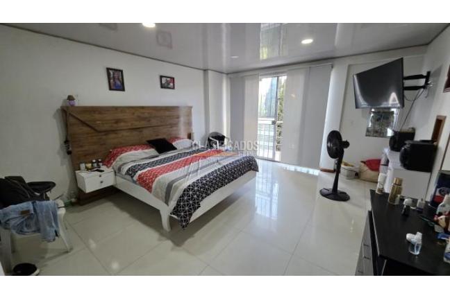 Casas, Venta, Caney - $700.000.000