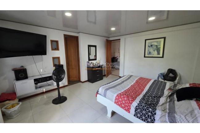 Casas, Venta, Caney - $700.000.000