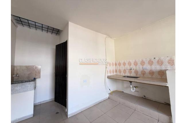 Apartamentos, Alquiler, El Jardín - $900.000