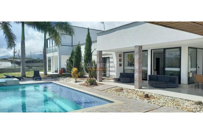 Fincas y Casas Campestres, Venta en Calima (Darién)