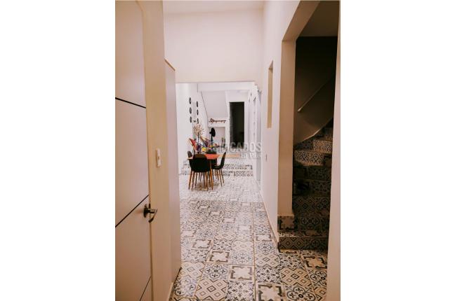 Casas, Venta, San Cayetano - $570.000.000