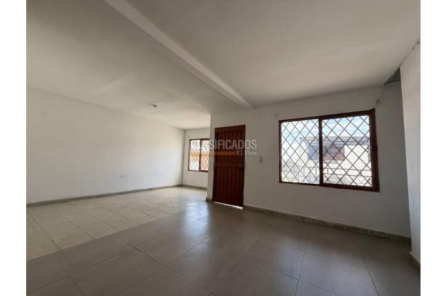 Apartamentos, Alquiler, El Jardín - $1.000.000