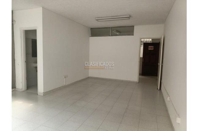 Oficinas y Consultorios, Alquiler, San Vicente - $1.200.000
