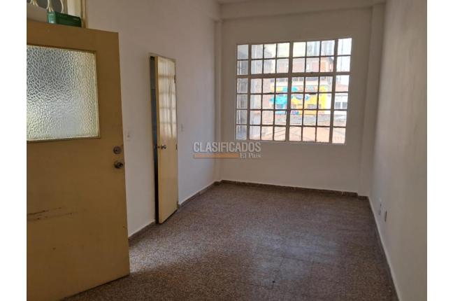 Oficinas y Consultorios, Alquiler en San Pedro