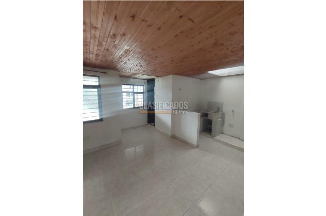 Apartamentos, Alquiler, Atanasio Girardot - $700.000