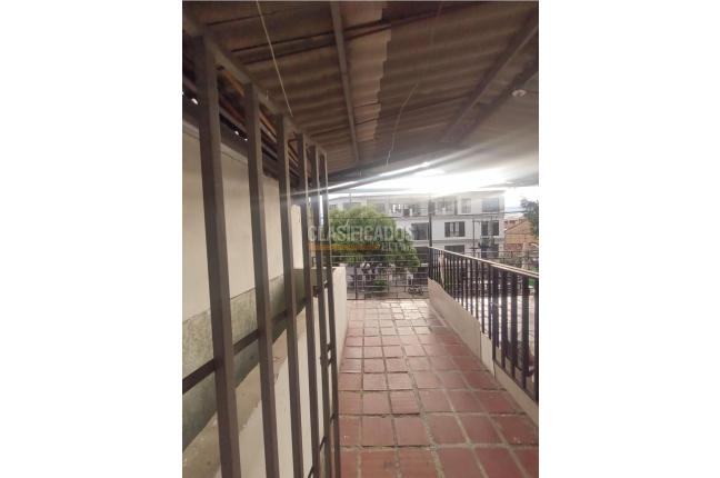 Apartamentos, Alquiler, Atanasio Girardot - $700.000