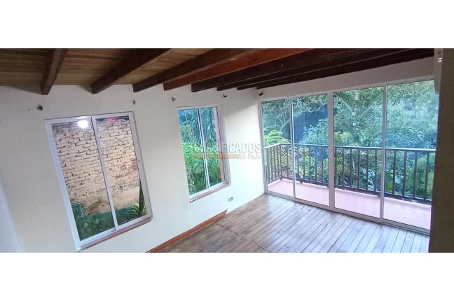 Apartamentos, Alquiler, Buitrera - $1.700.000