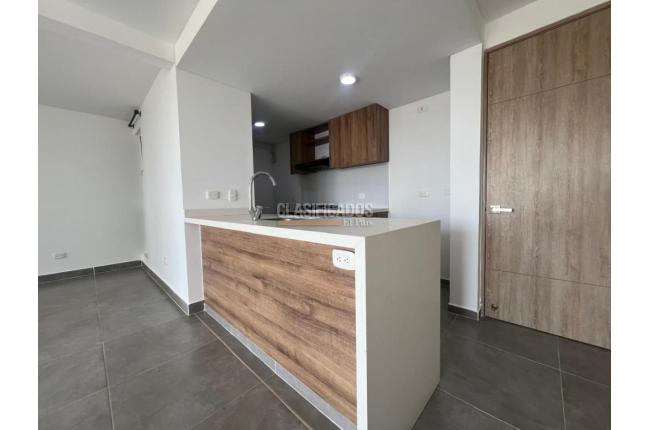 Apartamentos, Alquiler, Ciudad Pacifica - $2.200.000