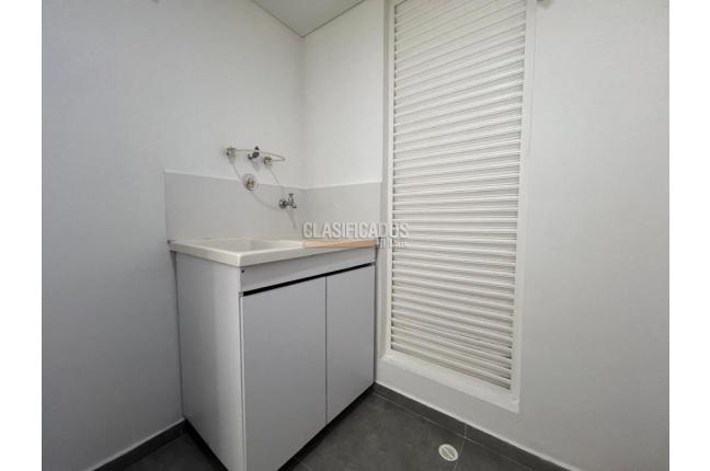 Apartamentos, Alquiler, Ciudad Pacifica - $2.200.000
