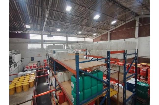Locales y Bodegas, Venta, Marco Fidel Suárez - $2.900.000.000
