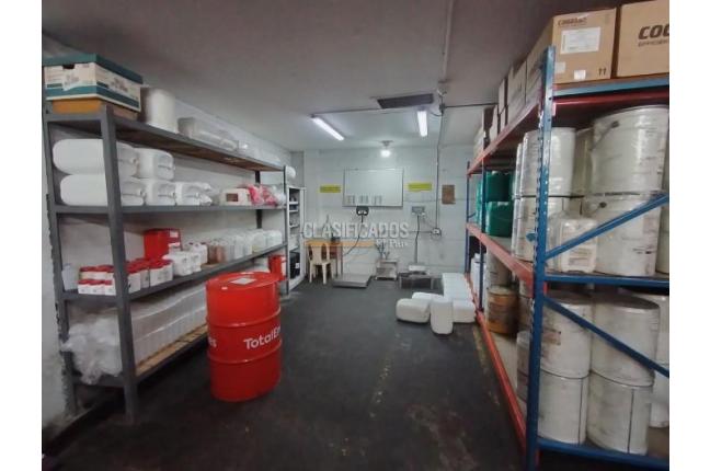 Locales y Bodegas, Venta, Marco Fidel Suárez - $2.900.000.000
