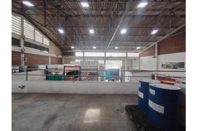 Locales y Bodegas, Venta, Marco Fidel Suárez - $2.900.000.000