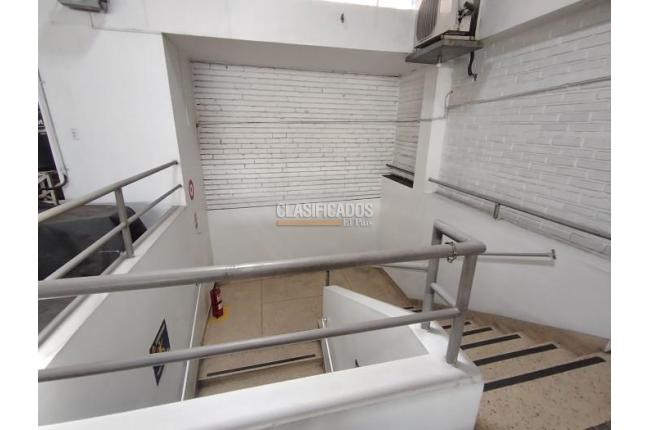 Locales y Bodegas, Venta, Marco Fidel Suárez - $2.900.000.000
