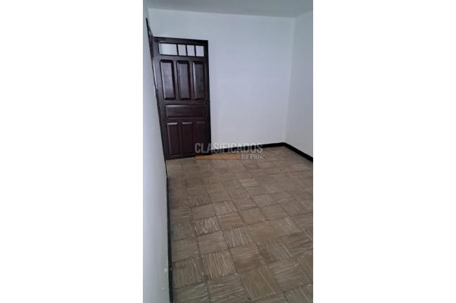 Casas, Alquiler en Departamental