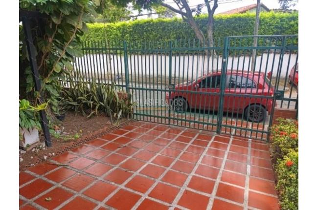 Casas, Venta, Álamos - $620.000.000