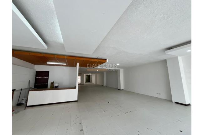 Edificios, Venta, Versalles - $2.600.000.000