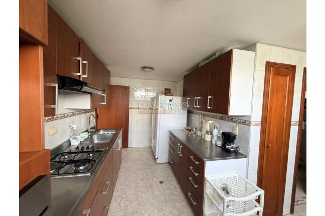 Apartamentos, Venta, Multicentro - $520.000.000