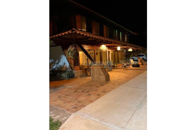 Fincas y Casas Campestres, Venta en La Elvira