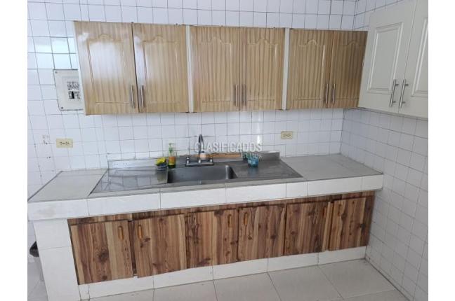 Casas, Venta, Prados del Norte - $730.000.000