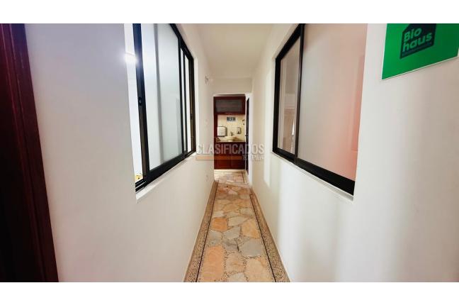 Oficinas y Consultorios, Alquiler, Capri - $6.000.000
