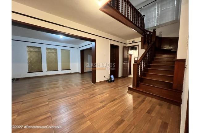 Casas, Venta, Bogotá - $2.400.000.000