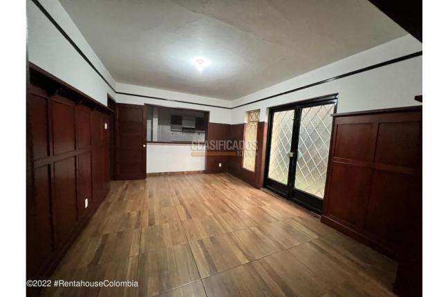 Casas, Venta, Bogotá - $2.400.000.000