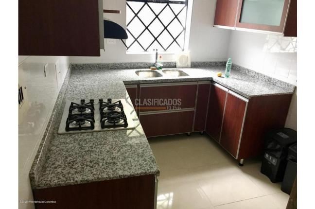 Casas, Venta, Bogotá - $2.400.000.000