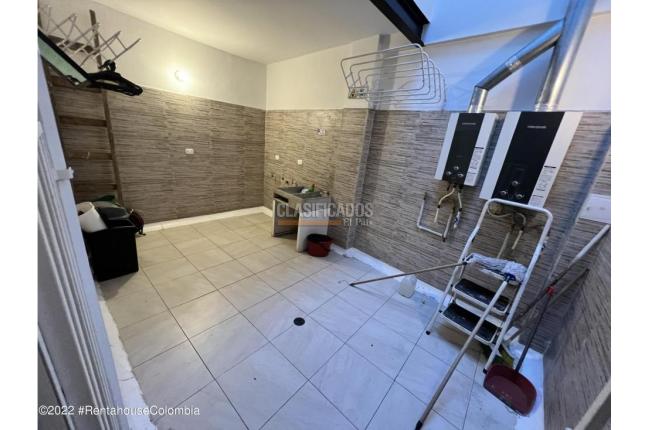 Casas, Venta, Bogotá - $2.400.000.000
