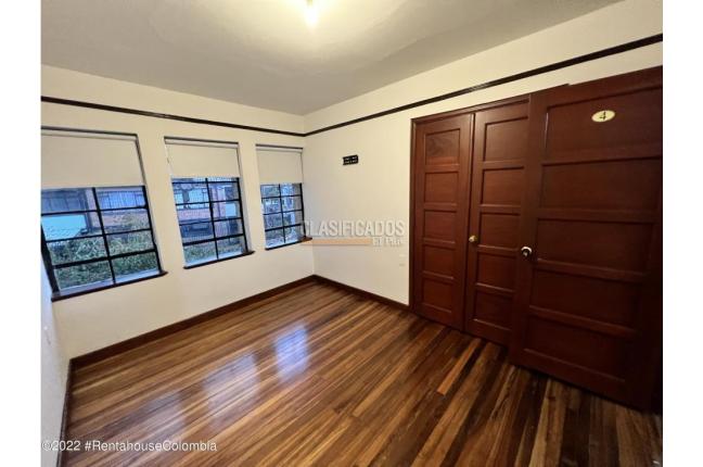 Casas, Venta, Bogotá - $2.400.000.000