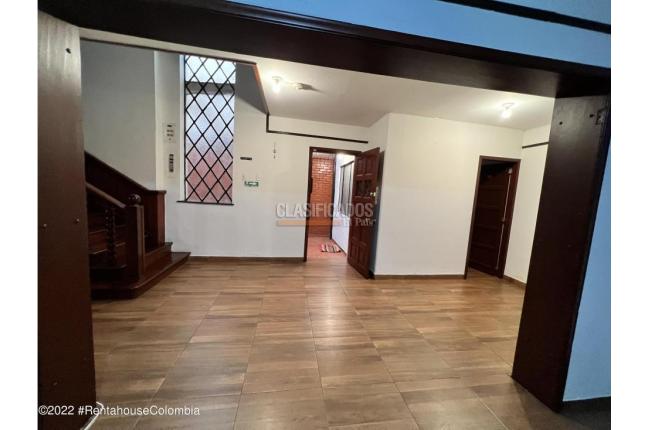Casas, Venta, Bogotá - $2.400.000.000