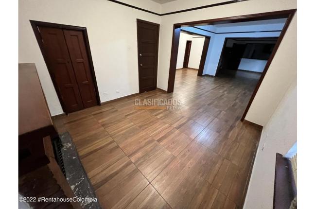 Casas, Venta, Bogotá - $2.400.000.000