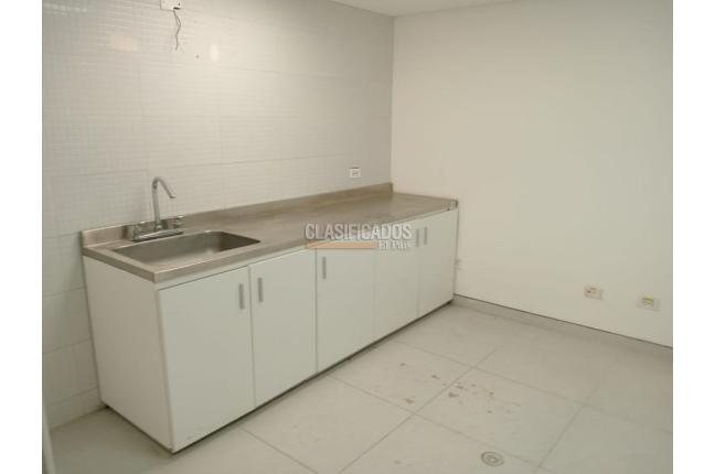 Locales y Bodegas, Alquiler, Soledad - $9.800.000