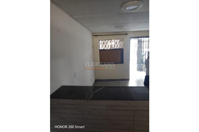 Casas, Alquiler, Ciudad Talanga - $900.000