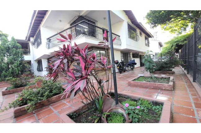 Casas, Venta en La Flora