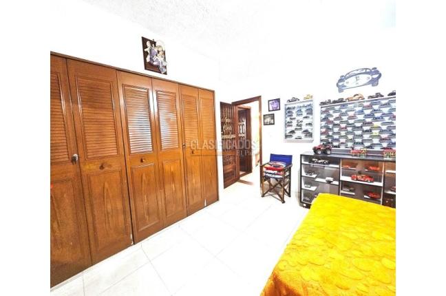 Casas, Venta, Prados del Norte - $695.000.000