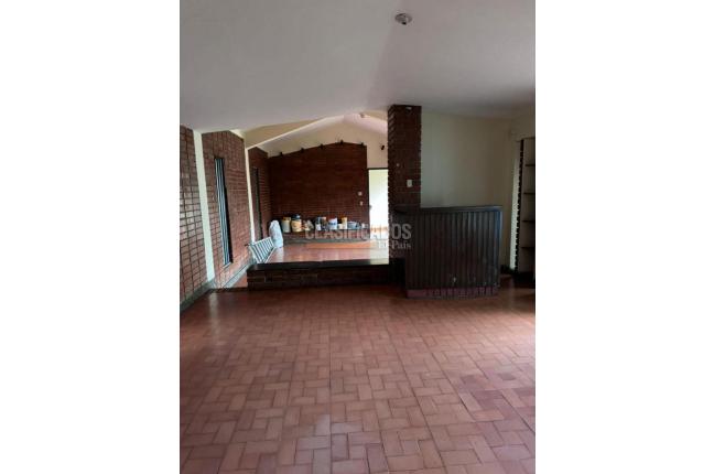 Casas, Alquiler en Buga