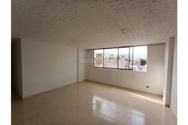 Apartamentos, Alquiler, La Esmeralda - $1.200.000